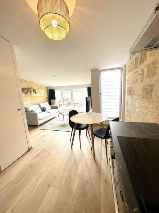 Ferienwohnung 5- Hypercentre - 4Pers - Clim - Terrasse - Netflix Libourne Exterior foto